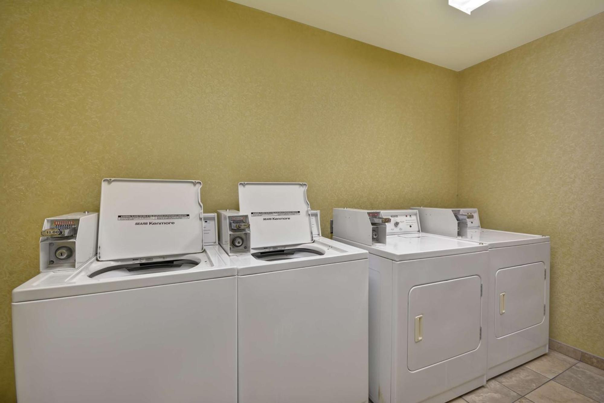 Hampton Inn & Suites Savannah Historic District Экстерьер фото