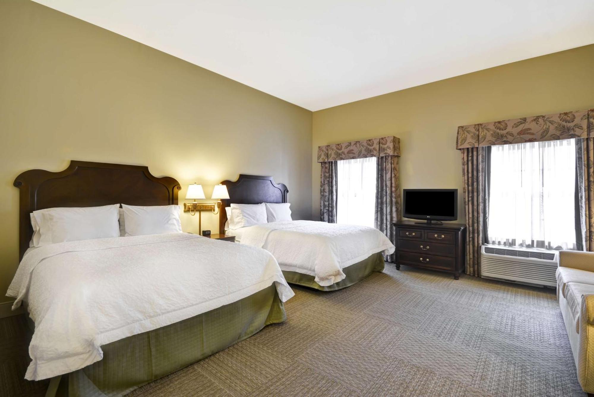 Hampton Inn & Suites Savannah Historic District Экстерьер фото