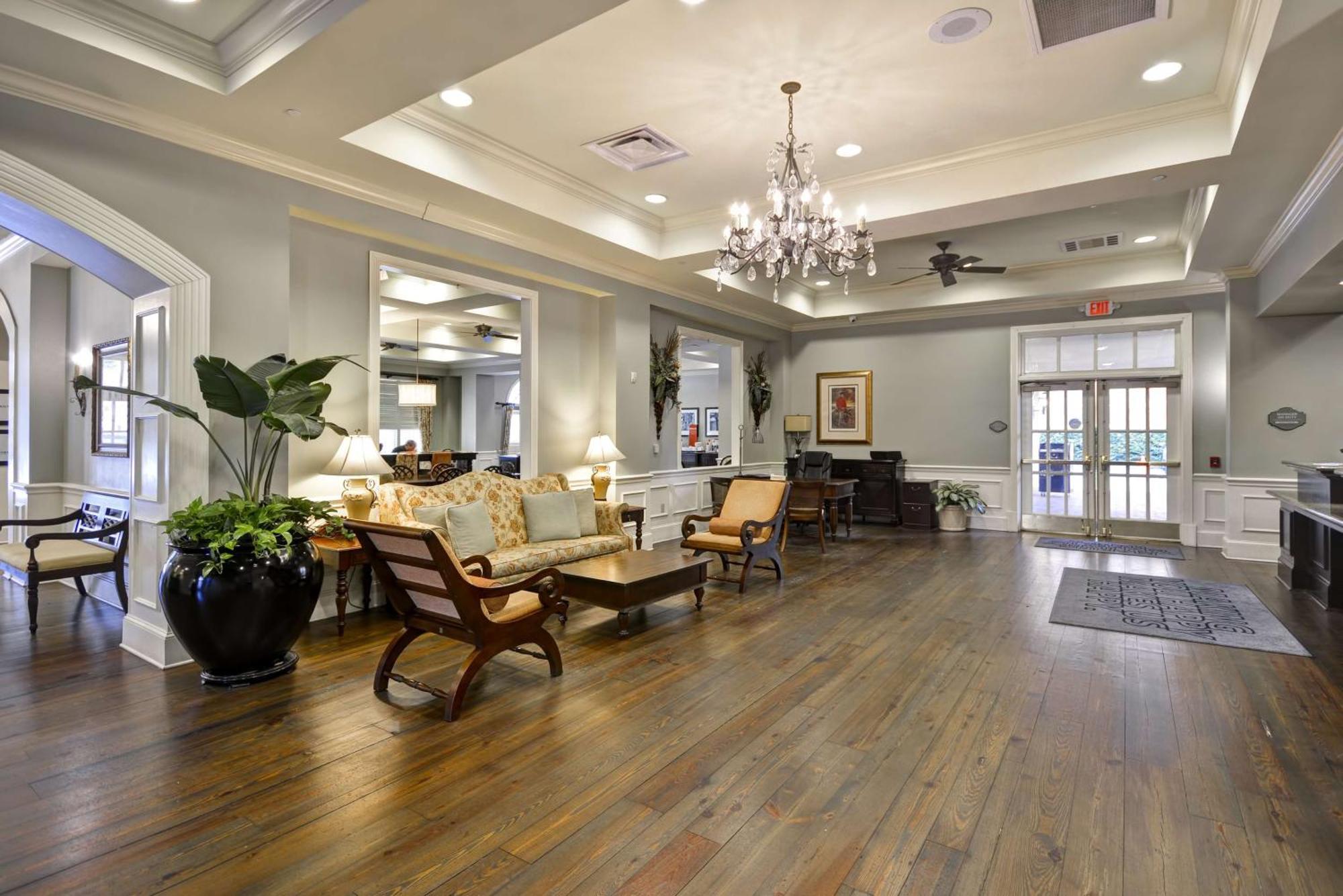 Hampton Inn & Suites Savannah Historic District Экстерьер фото
